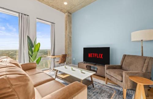 Channel District Apartment | 1BR Channelside | Free Amenities + Prime Location