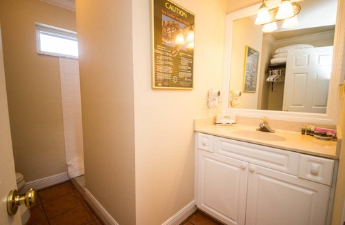 Bradenton Beach Hotel | 1st floor hotel room. Pet Friendly Small/medium dogs NO CATS