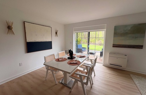 Greenwich Apartment | 2-bedroom apartment in fabulous Greenwich with patio and fitness room