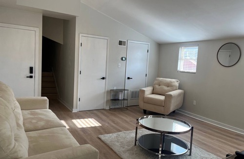 Manchester Apartment | 2-bedroom apartment Walk to Acrisure Stadium, PNC Park and Rivers Casino.
