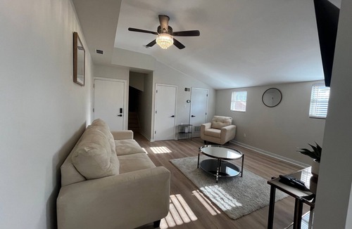 Manchester Apartment | 2-bedroom apartment Walk to Acrisure Stadium, PNC Park and Rivers Casino.