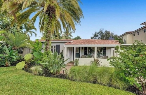 Tarpon River House | 2-bedroom charming house in Fort Lauderdale & walking distance to Las Olas Blvd.