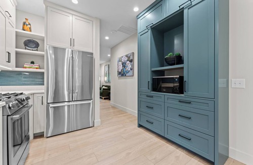Highlands Hills House | 2-bedroom Townhome In Peaceful Highlands Available For Monthly Rentals