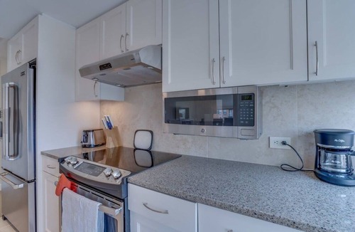 Chinatown Apartment | 2 BR Fully Furnished Apartment at Penn Quarters - Surrounded by Best Restaurants in Town