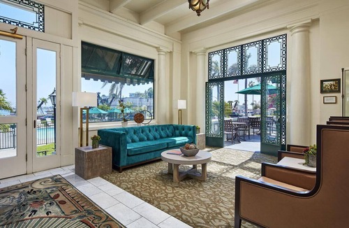 Coronado Hotel | 2 Classy Units Close to Silver Strand State Beach | Free Parking | Onsite Pool