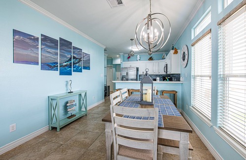 Port Aransas House | 2 Homes- Perfect location for large families or groups. Pool, Walk to BEACH