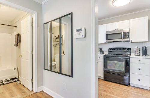 Biddleville House | < 2 Mi to Uptown Charlotte: Home w/Large Yard!