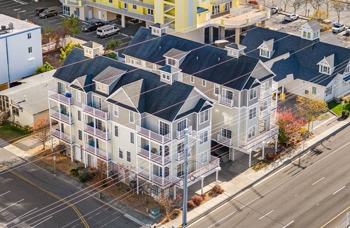 Midtown Ocean City House | 2 North 4bed/3.5 bath 3 Car Garage New Flooring Stairways&Hallways 2026