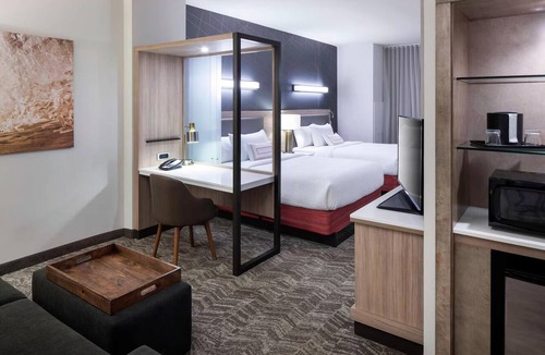Clearwater Beach Hotel | 2 Pet-friendly Units, Outdoor Pool, Comes with Free Breakfast!