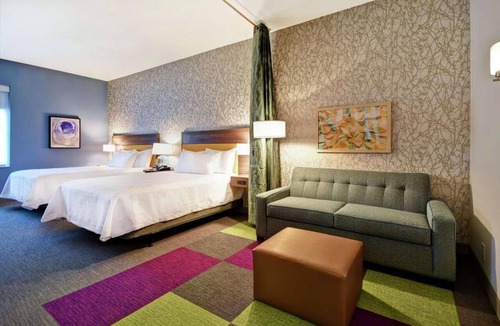 Jekyll Island Hotel | 2 Queen Studio w/Kitchenette & Pool | 0.3 mi to Jekyll Island Convention Center