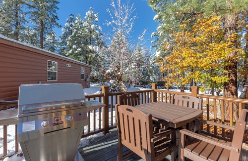 Pinetop Apartment | 2 Serene Units! Fish Show Low Lake, Hike, Golf & Bike + Free Parking