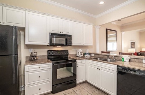 Litchfield by the Sea Hotel | 2 Spacious 2BR Suites w/Full Kitchen & Water Park; Near Brookgreen Sculptures