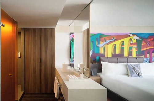 Hipodromo Hotel | 2 Terrace Suites | Mondrian Chic Design Retreat | Heart of Art District