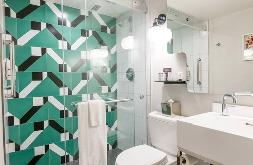 Downtown Washington D.C. Hotel | 2 Units | History Within Walking Distance | Near White House & Capitol