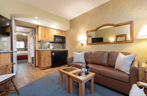 Olympic Valley Hotel | 2 Units | Kitchen | Balcony | Near Ski Slopes