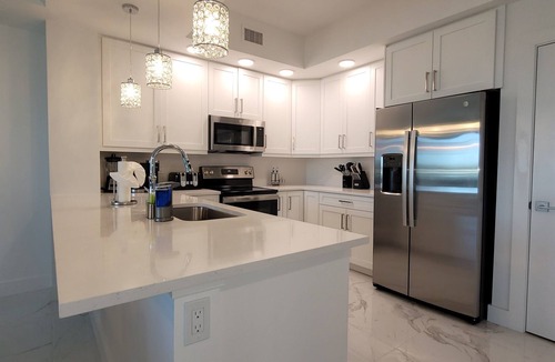 Island Estate Condo | 208, Water View-Clearwater Bch in 6 min, Pool/Gym