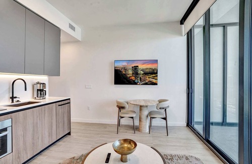 North Beach Condo | 20th Floor Urban Coastal Escape | Oceanview 1BR