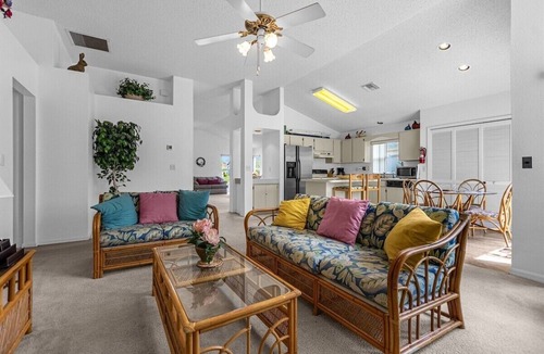 Lindfields House | 25% Off 3BR Family Friendly Pool Home!