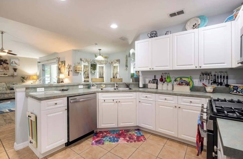 Tuscan Ridge House | 25%off/Close to Disney/Hot Tub/Private Pool/Fenced