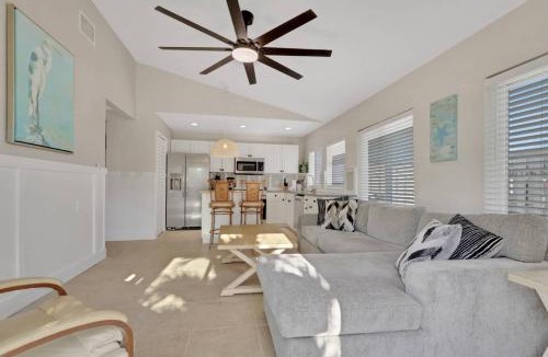 Matlacha House | 2589 Bayshore Dr