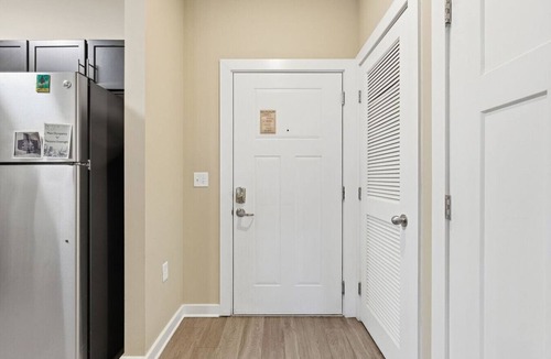 North Capitol Condo | ~2bd 2bth~Sleeps 6~1 mi. to Broadway~ #201