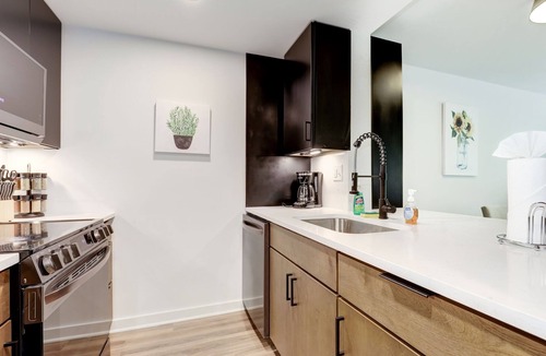Radnor - Fort Myer Heights Apartment | 2BR Apartment with Spacious Layout