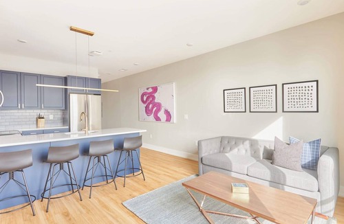 Fishtown Apartment | 2BR Chic Philly Urban Getaway and Vibe