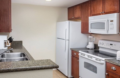 Townsite Hotel | 2br Deluxe Unit LEGOLAND -Family Ocean Fun