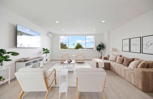 La Mesa House | 2Homes Villa Renovated Views