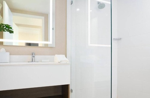 Bay Harbor Islands House | 2x Grand Deluxe 2 BR Suite with Balcony at The Altair Hotel Bay Harbor Miami