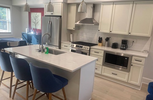 Trinidad House | 3-bedroom House in Awesome Washington D.C. with Deck