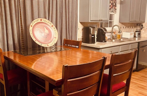 Dawsonville House | 3-bedroom house in lovely Dawsonville with amenities