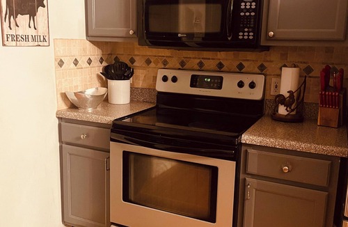 Dawsonville House | 3-bedroom house in lovely Dawsonville with amenities