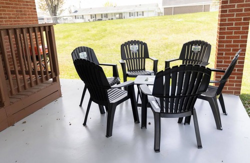 Bluff City House | 3-bedroom house with AC in Bluff City right across Bristol Motor Speedway