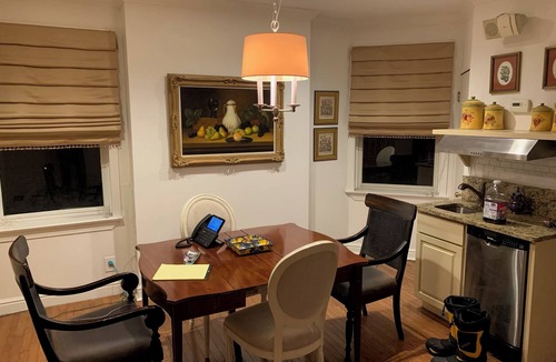 Downtown Pittsburgh House | 3-bedroom townhouse w/AC Downtown walk to FIREWORKS -Cultural District/Stadiums