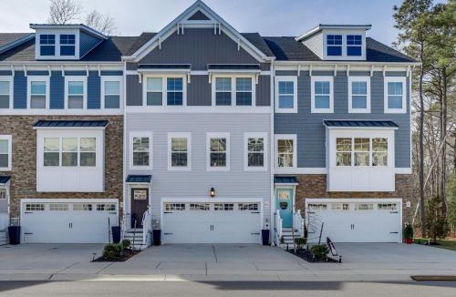 Ocean City House | 3 Mi to Ocean City Boardwalk: Townhome w/2 Decks