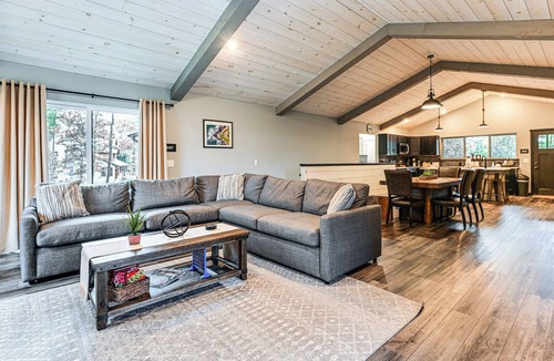 Rome Cottage | 3 Mi to Sand Valley: Golf Retreat By the Beach!