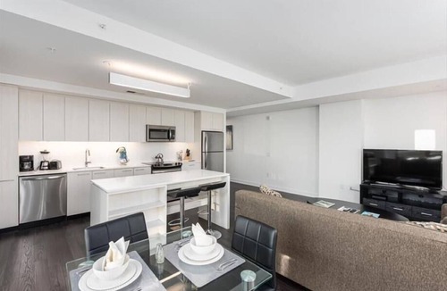 Reston Apartment | 3 min from Lake Newport | Pet-friendly | near Dulles Airport