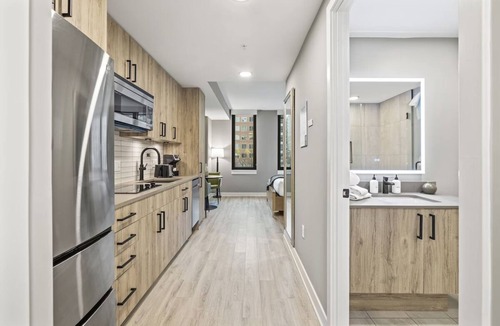 Navy Yard Apartment | 3 Units | Inviting Space w/Kitchen & Rooftop Views | Perfect for Exploring DC