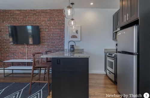 Back Bay West Apartment | 304 Newbury Street by Thatch