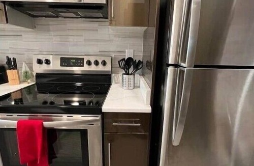Logan Square Apartment | 308 Cozy and warm King Bed APT in center city