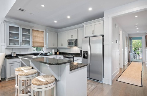 Forest District House | 30A Retreat LSV + Bikes + Beach Chairs,Sleeps 10, Heart of WaterColor