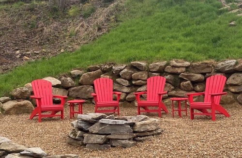 Butler House | 3233 Dry Hill Road (Hill Top Hide Away)