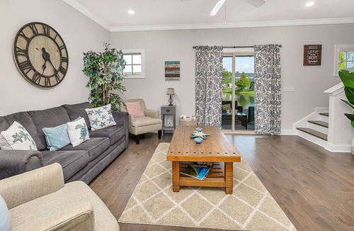 Epworth Acres House | 3BR/2.5BA, Screened Porch, Pool!