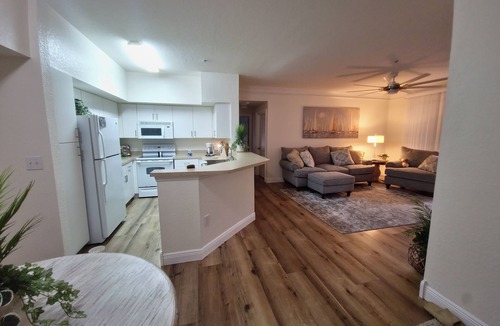 Palmer Ranch Condo | 3BR Condo Minutes From Siesta Key Beach – Relaxing Resort Life, Stunning!