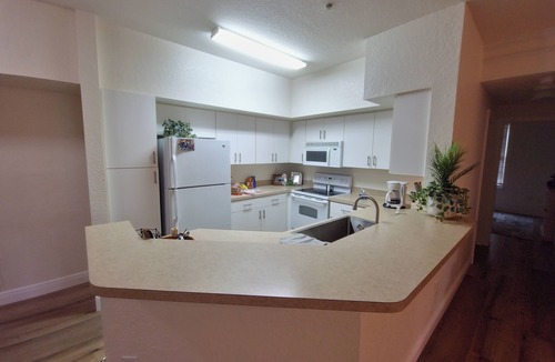 Palmer Ranch Condo | 3BR Condo Minutes From Siesta Key Beach – Relaxing Resort Life, Stunning!