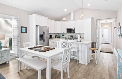 Seacrest House | 3BR home in Shorewalk: Pool, Grill, Arcade + Free Tix: Dolphin Cruise & More!