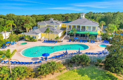 Bahama Bay House | 3rd floor condo w sauna restaurant gym tennis court shared pools