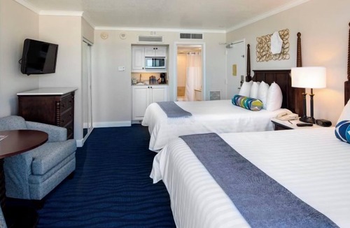St. Pete Beach Hotel | 3x Gulf Front View With Balcony 2 Queen Beds at Island Grand at TradeWinds