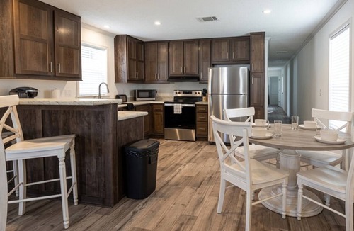 Fellowship House | 4 Accommodations | Ideal Space for the Whole Family – Ideal for Long Stays!